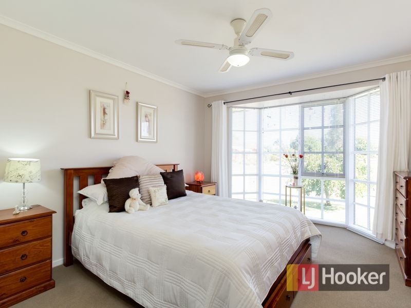 5 Marnie Drive, Cranbourne West VIC 3977