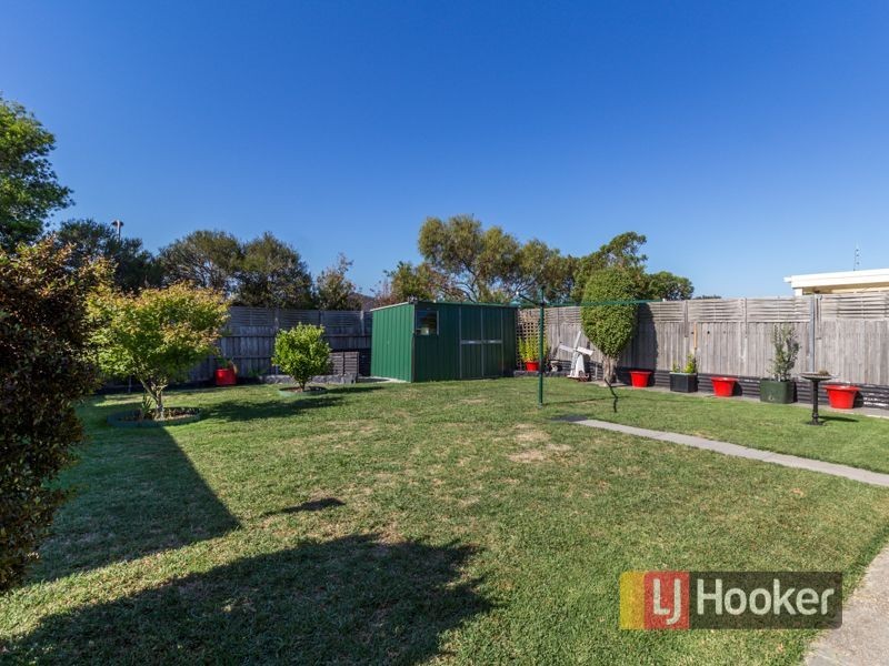 5 Marnie Drive, Cranbourne West VIC 3977