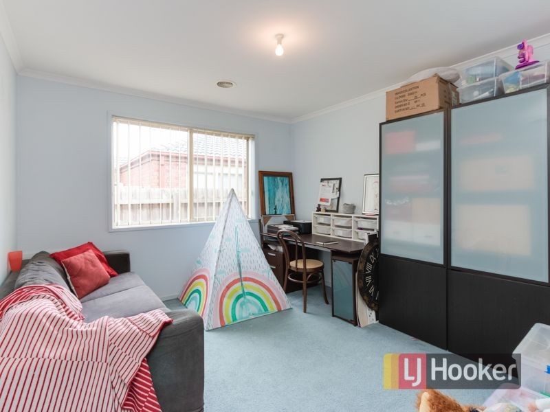 15 Jasa Crescent, Cranbourne West VIC 3977