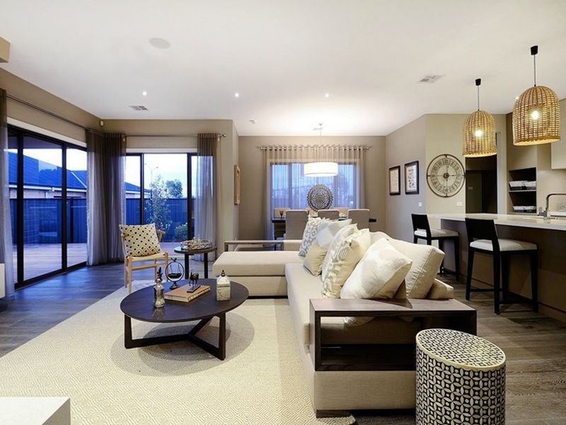 2 Belant Way, Clyde North VIC 3978