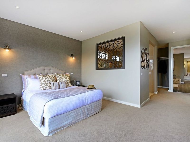 2 Belant Way, Clyde North VIC 3978