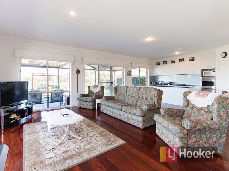 6 Stilt Close, Blind Bight VIC 3980