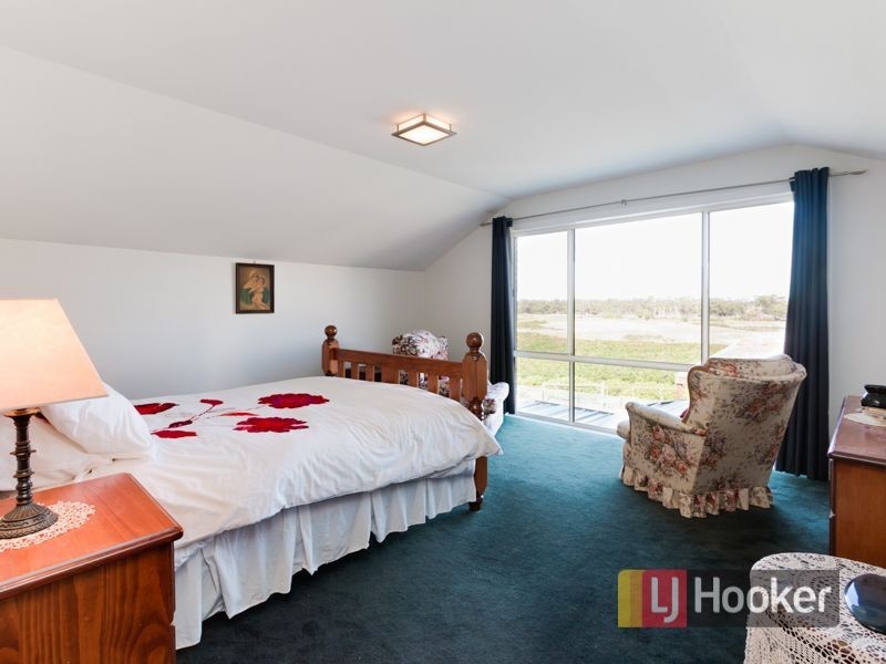 6 Stilt Close, Blind Bight VIC 3980