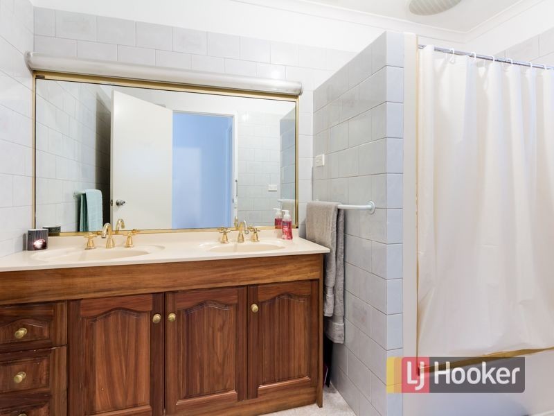 15 Roma Avenue, Cranbourne VIC 3977