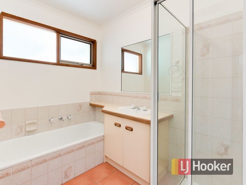 110 Courtenay Avenue, Cranbourne North VIC 3977