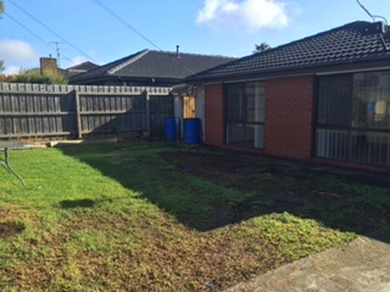 1/11 Lecky Street, Cranbourne VIC 3977