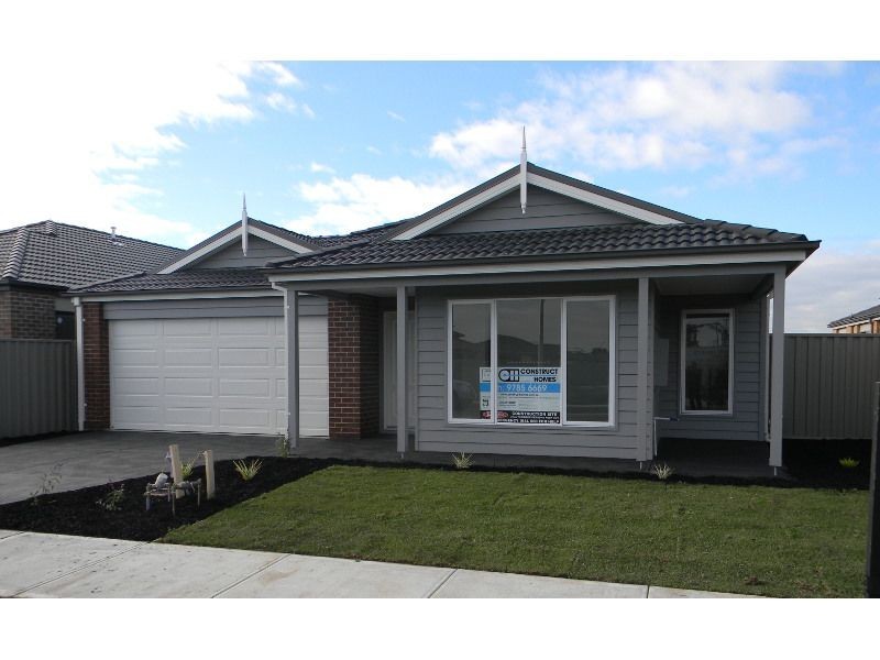 21 Spencer Circuit, Cranbourne East VIC 3977