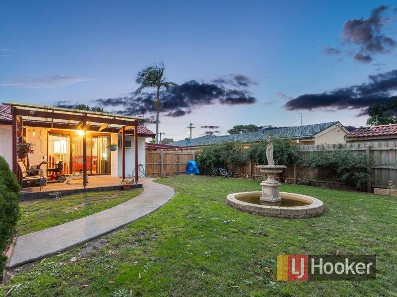 38 Green Valley Crescent, Hampton Park VIC 3976