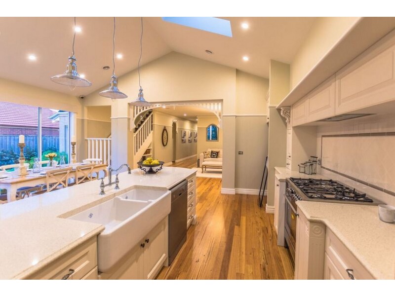 7 Red Maple Drive, Cranbourne West VIC 3977