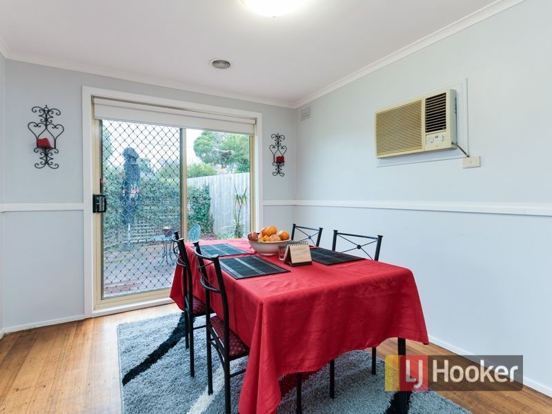 24 Evelyne Avenue, Cranbourne VIC 3977