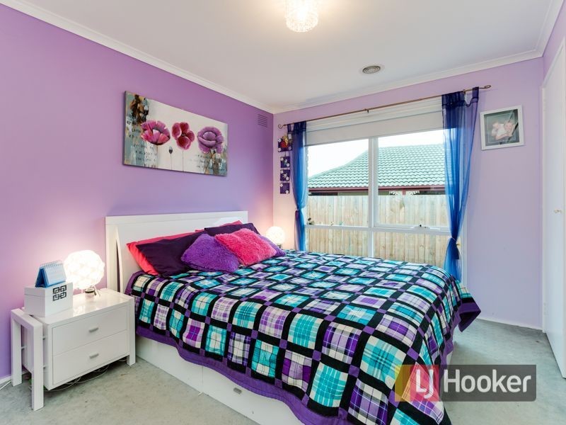 24 Evelyne Avenue, Cranbourne VIC 3977