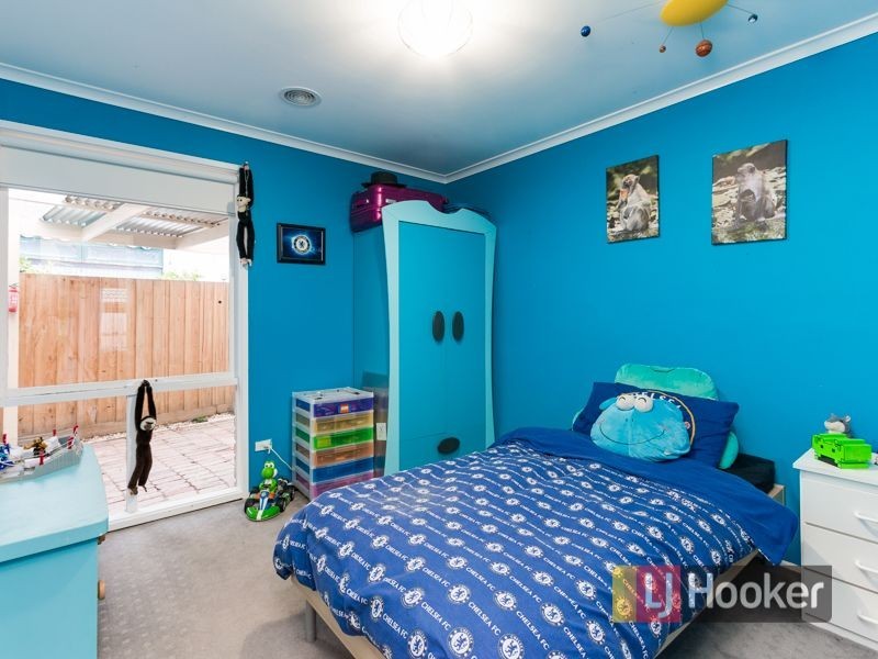 24 Evelyne Avenue, Cranbourne VIC 3977