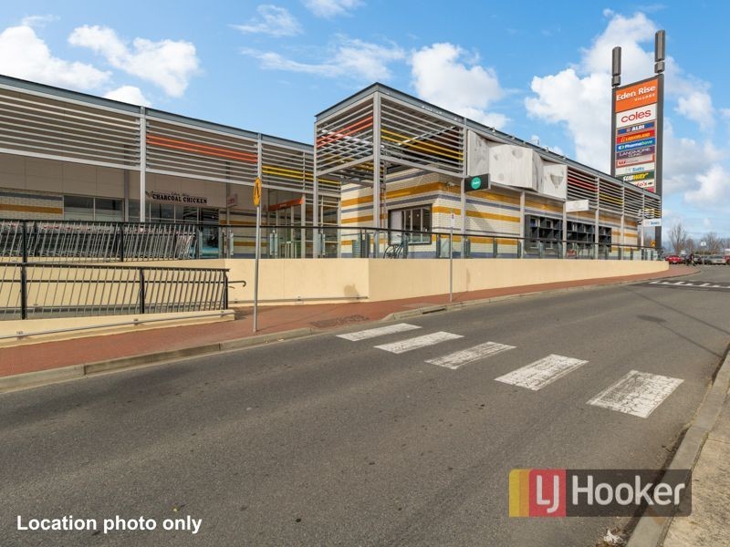 14 Ellaroo Circuit, Clyde North VIC 3978