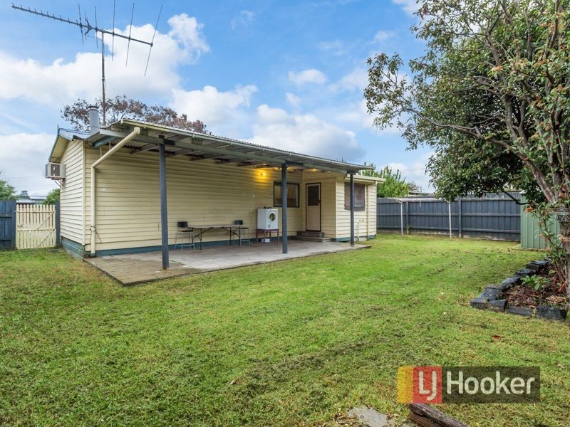 27 Ainsleigh Court, Cranbourne VIC 3977