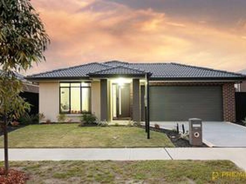 49 Goulburn Street, Cranbourne East VIC 3977