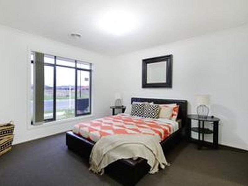 49 Goulburn Street, Cranbourne East VIC 3977