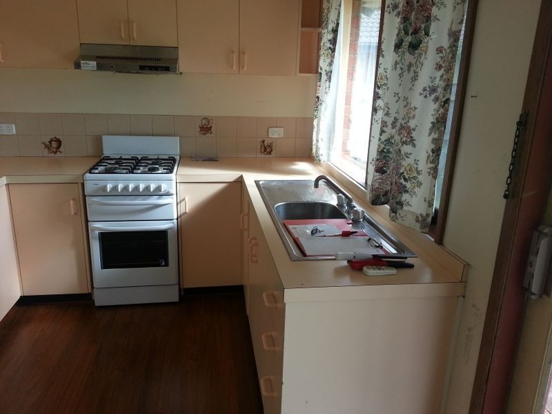 4 Hoysted Avenue, Cranbourne North VIC 3977