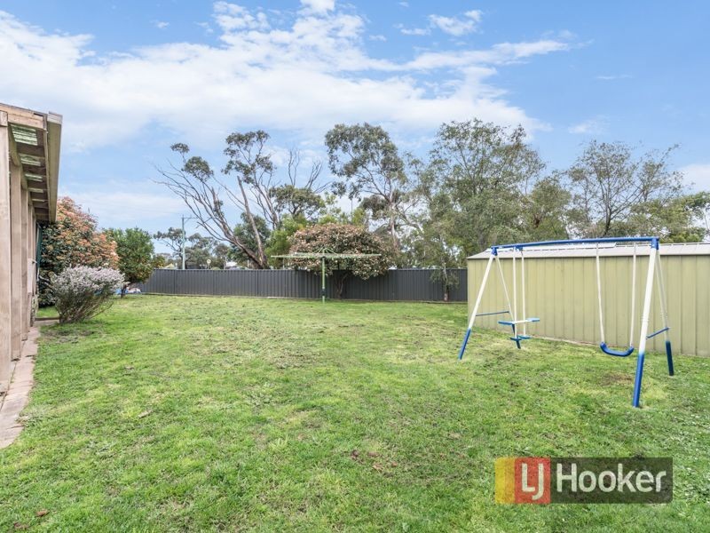 1 Lawless Drive, Cranbourne North VIC 3977