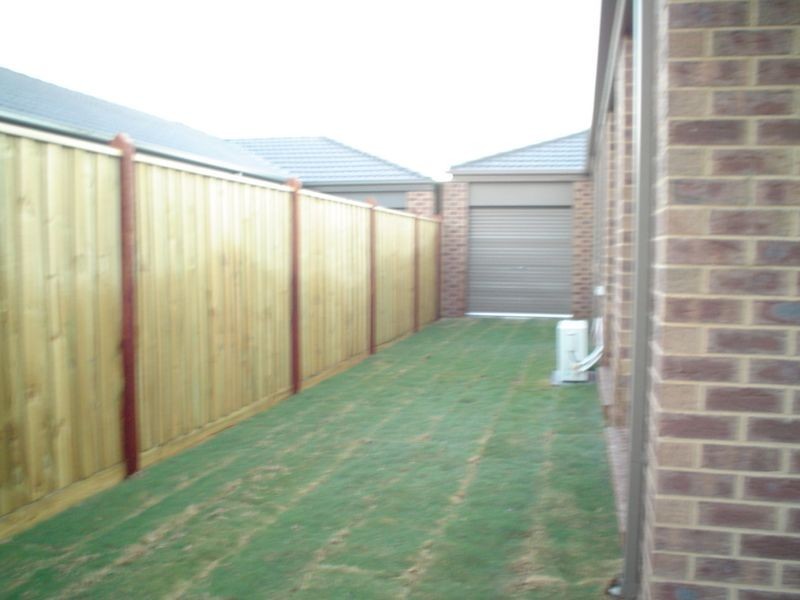 6 Boland Drive, Cranbourne VIC 3977