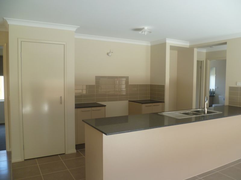 61 John Russell Road, Cranbourne VIC 3977