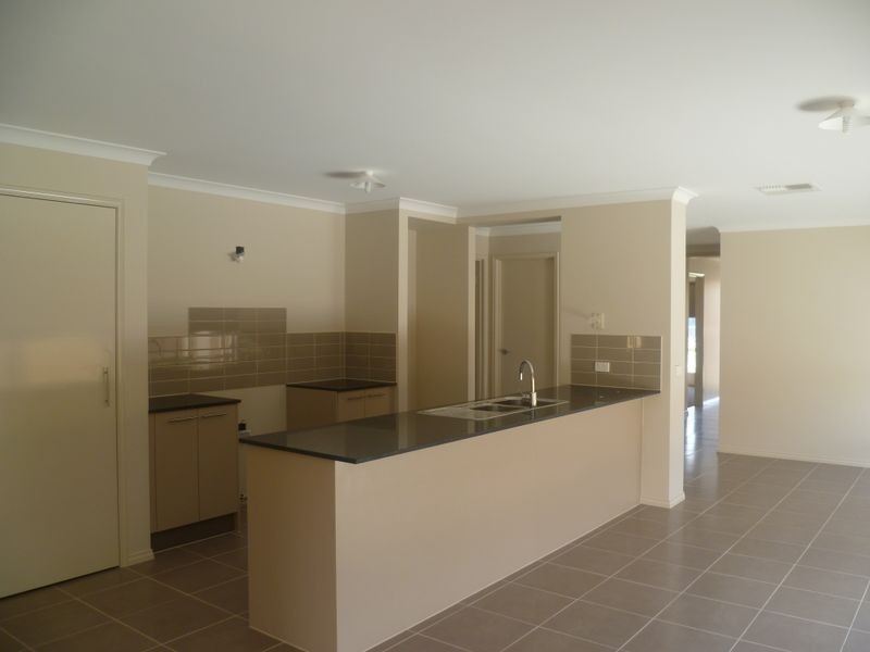 59 John Russell Road, Cranbourne VIC 3977