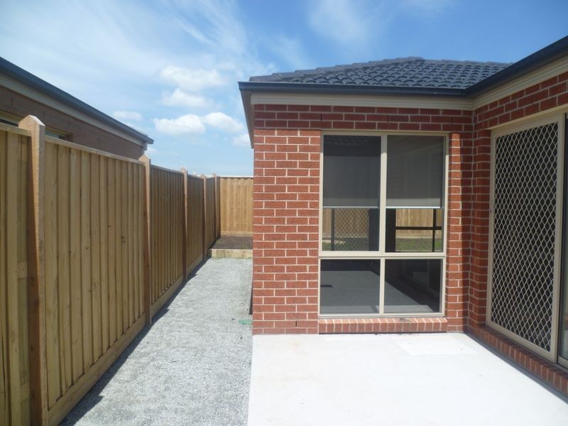 61 John Russell Road, Cranbourne VIC 3977