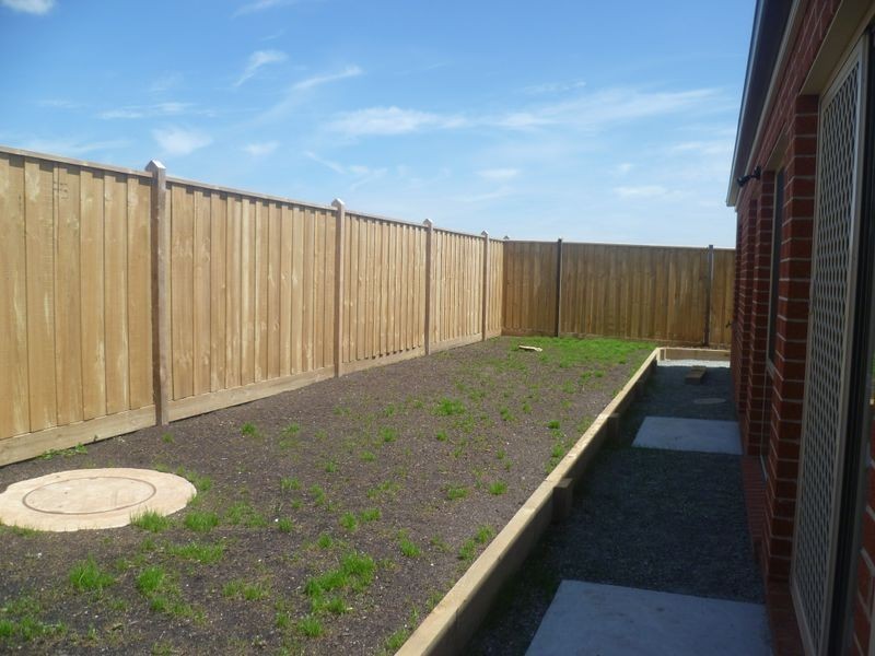 61 John Russell Road, Cranbourne VIC 3977