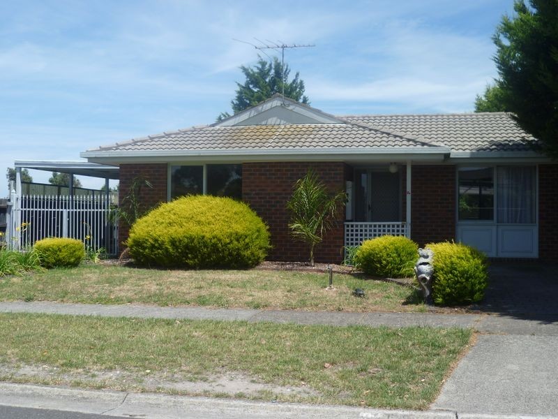 14 Denham Crescent, Cranbourne VIC 3977