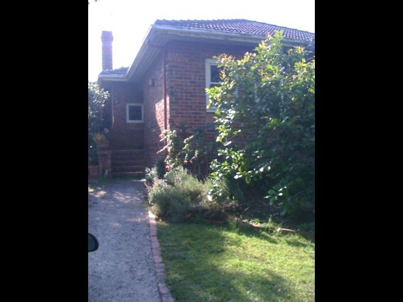 32 Essex Street, Glen Iris VIC 3146