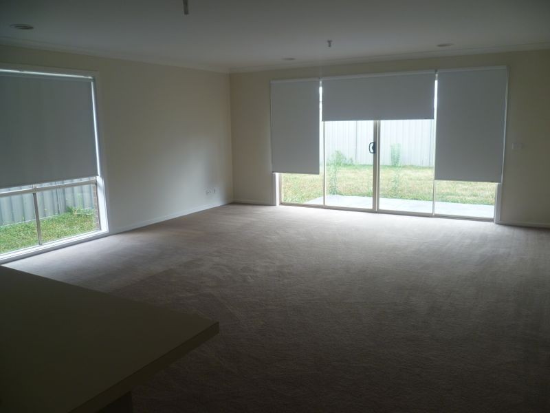 54 Bradford Drive, Cranbourne VIC 3977