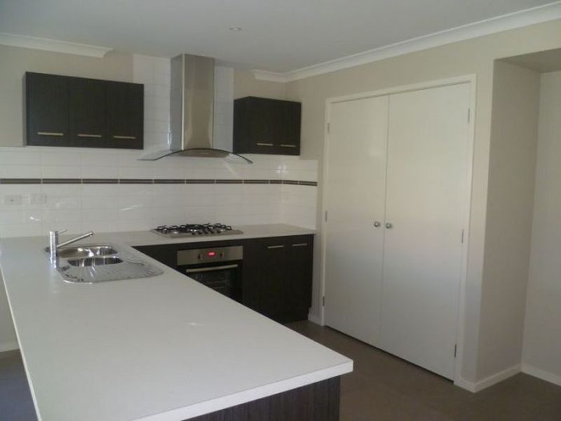 2 Beagle Street, Cranbourne VIC 3977
