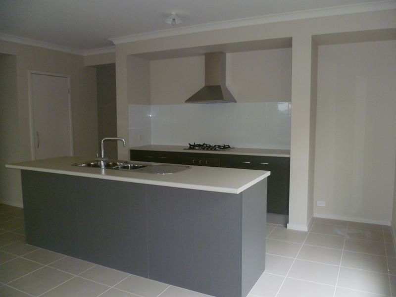 5 San Fratello Street, Clyde VIC 3978