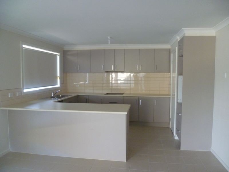 68 Ardent Crescent, Cranbourne VIC 3977