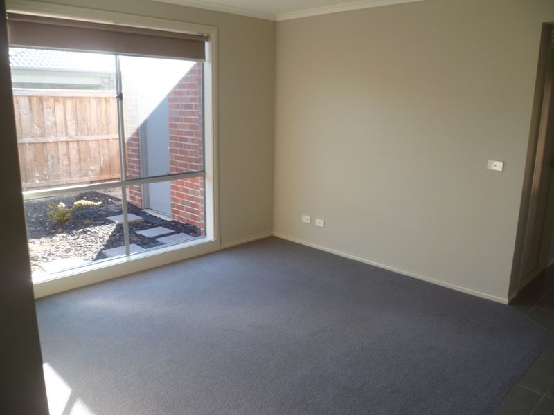 4 Rockford Street, Pakenham VIC 3810