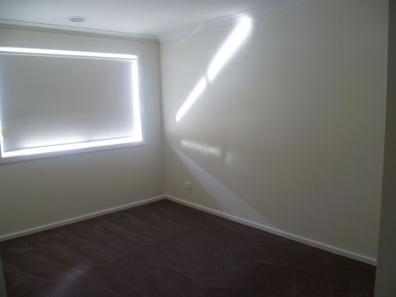 68 Ardent Crescent, Cranbourne VIC 3977