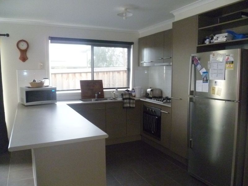 12 Hawkeseye Way, Cranbourne VIC 3977