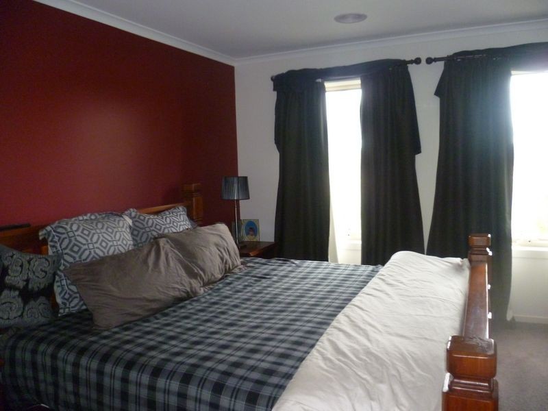 12 Hawkeseye Way, Cranbourne VIC 3977