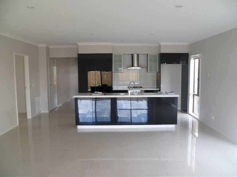 4 Sawgrass Way, Cranbourne VIC 3977