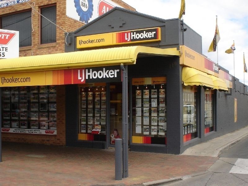 14 Mayfield Road, Cranbourne VIC 3977