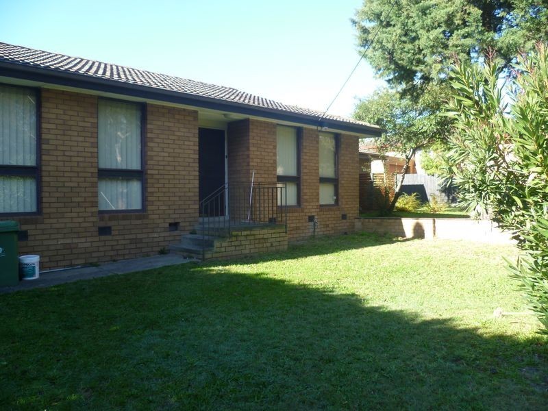 1/7 Banks Road, Cranbourne VIC 3977