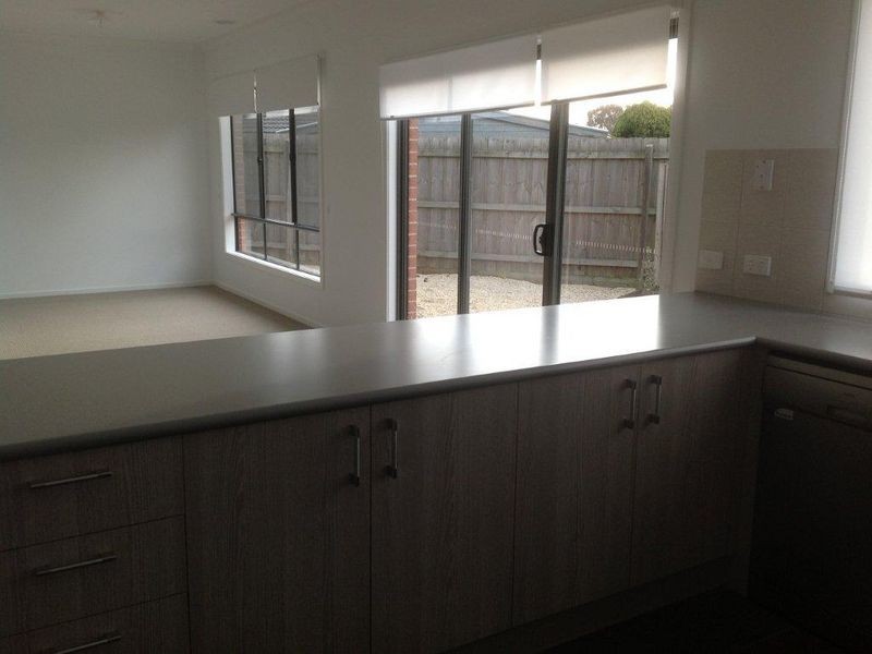 11 Lane Way, Cranbourne VIC 3977