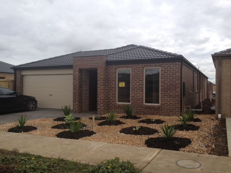 6 (Lot 48) Forelle Way, Cranbourne VIC 3977