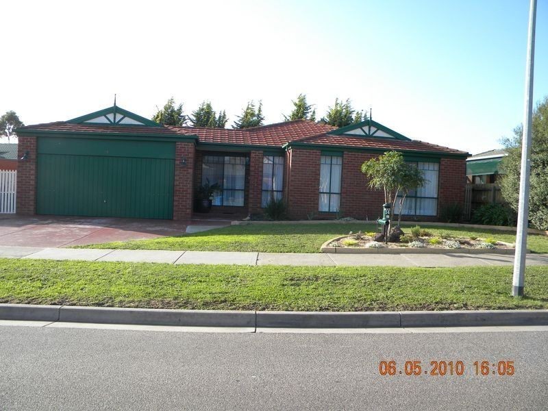 14 Linda Drive, Cranbourne VIC 3977