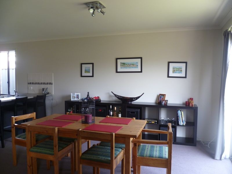 7 Statesman Circuit, Cranbourne VIC 3977