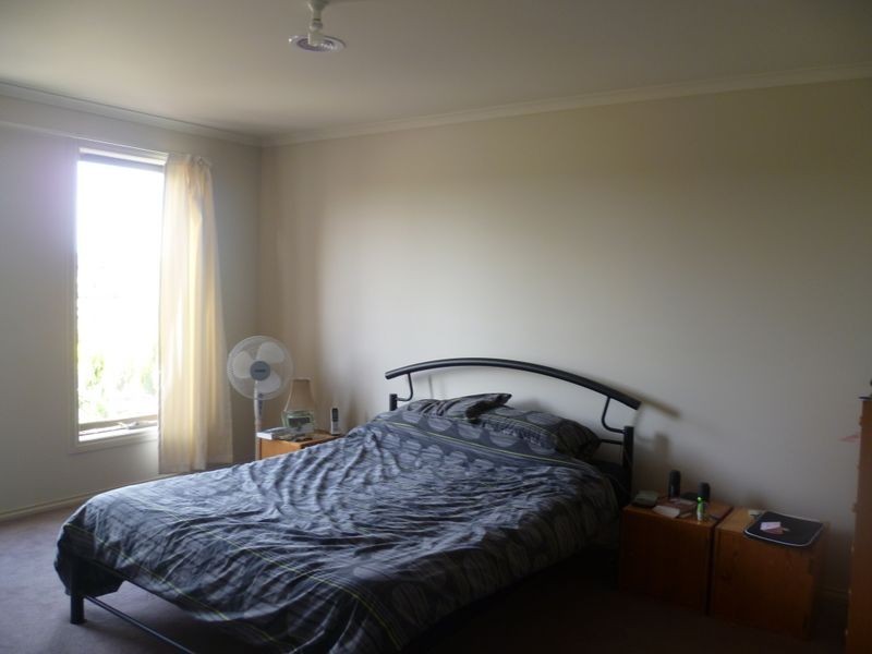 7 Statesman Circuit, Cranbourne VIC 3977