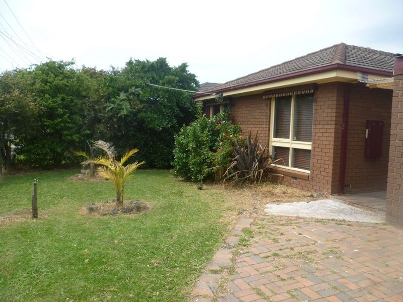 54 Wallace Road, Cranbourne VIC 3977