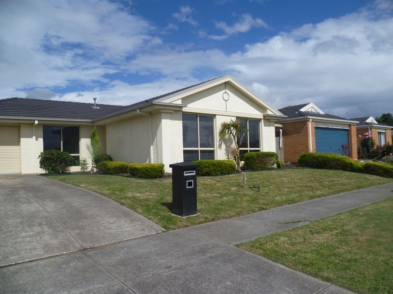 56 Bernborough Avenue, Cranbourne VIC 3977