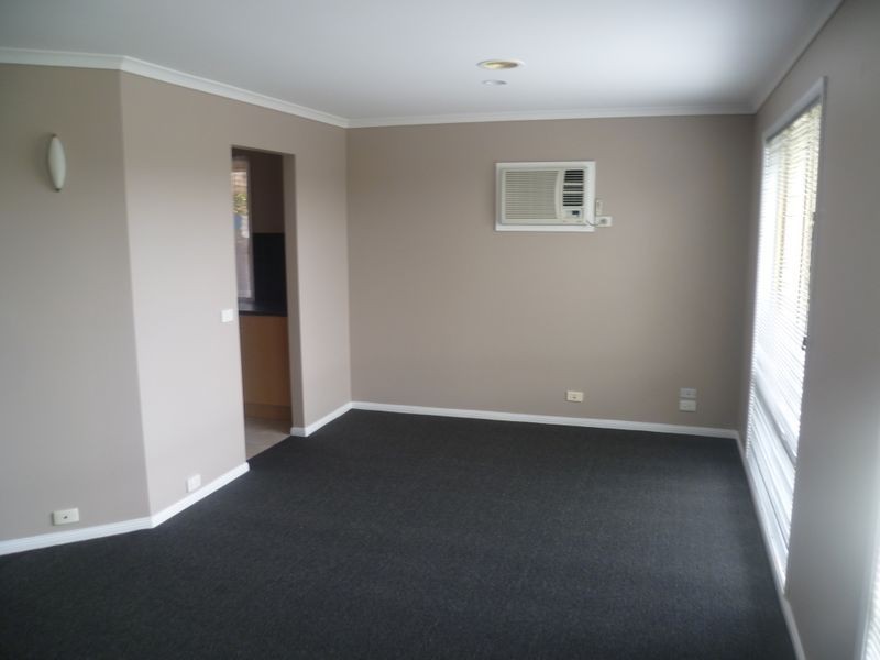 56 Bernborough Avenue, Cranbourne VIC 3977