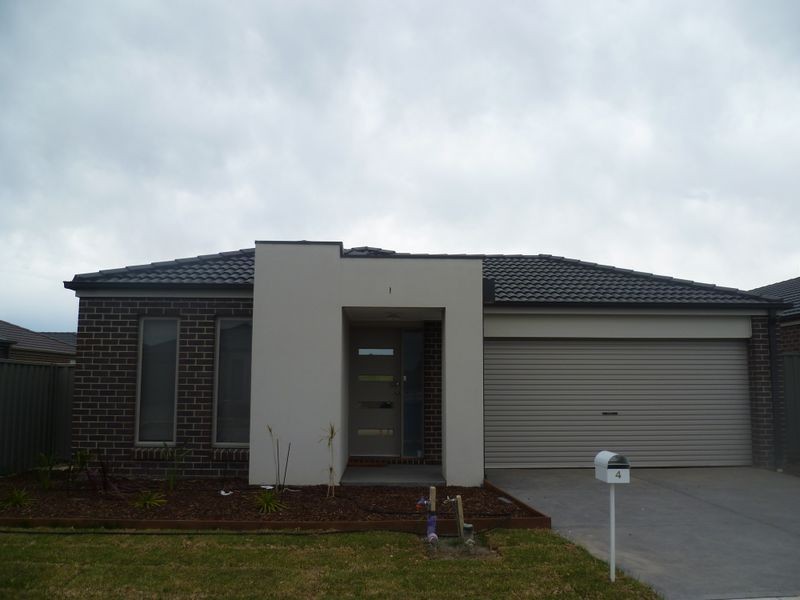 4 Tankard Drive, Cranbourne VIC 3977