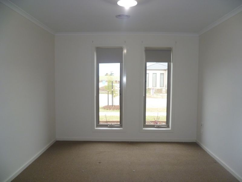 4 Tankard Drive, Cranbourne VIC 3977